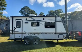 Cozy Dog Friendly RV Rental