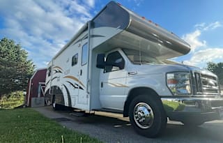 2010 Winnebago Access 31C