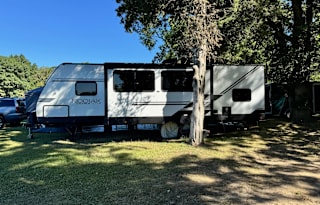 Fully Stocked 2021 Kodiak 283BHSL – Sleeps 10