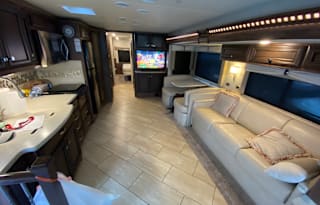 2018 Newmar Bay Star 3532