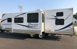 Up to 10 Family Fun... 2012 CrossRoads Zinger