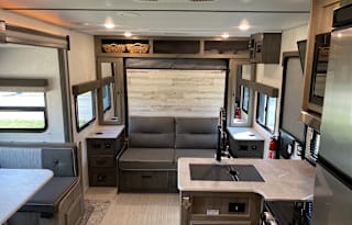 Easy to tow Family Bunkhouse
