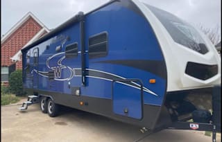 Minnie Blue is a 2018 Winnebago MinniePlus