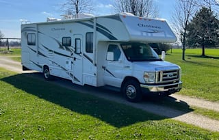 Enjoy the sunsets in a pet-friendly Cowboy Camper!