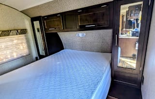 2016 Forest River RV Cherokee Grey Wolf 26DBH