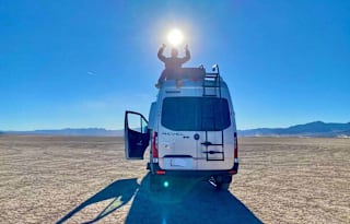 Winnebago Revel 4X4|Off-Grid Van| AC | Heater