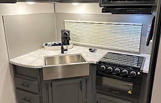 *Private Bathroom** 2022 Aspen Trail 38’ Bunkhouse