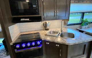Central Florida RV Rental - 2020 Jayco Redhawk 31F