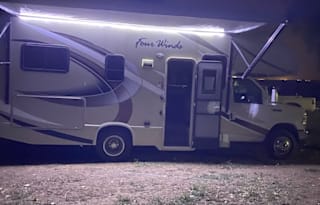 Easy to drive*  Thor Motor Coach Four Winds 23UU