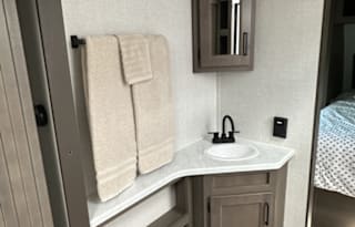 NEW 2024 Grand Design Transcend Xplor 265BH!
