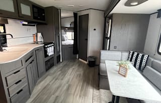 Cozy West Texas RV
