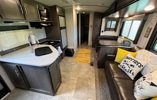 2018 CrossRoads RV Sunset Trail Super Lite SS289QB