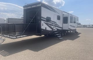 2023 Jayco Seismic 395