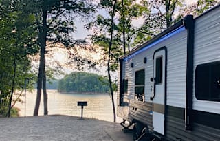 Enjoy our 2024 Jayco Jay Flight! Pet Friendly!