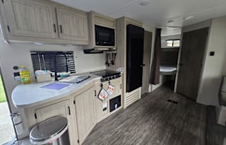 J&J clean and cozy Forest River