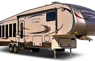 2015 Yellowstone  Canyon Trail 32FRKT 5th Wheel