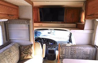 2002 Winnebago Minnie