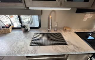 Kozy Kamper with Dream Kitchen