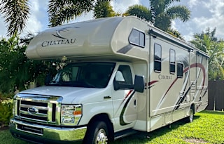 2018 BEAUTY Thor Motor Coach Chateau 29G