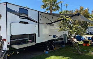 Modern Trailer Rental For The Whole Family!!