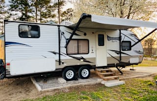 Sasha & Son Family Camper