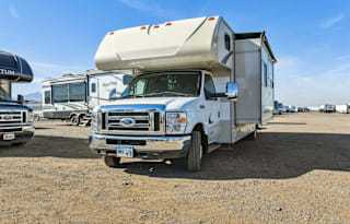 2020 Minnie Winnie 31K: Spacious w/ Flex Miles