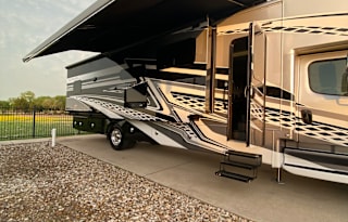 Luxury camping
