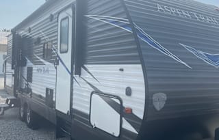 Rudolph Family Escape Camper Rental