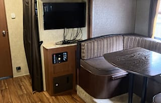 Forest River RV Wildwood X-Lite 230BHXL