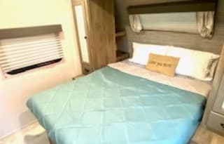 2022 Forest River RV Surveyor Legend 276BHLE