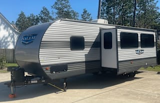 Jared & Steph's Family-Friendly Camper