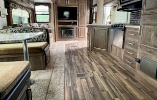 2015 Keystone RV Cougar 330RBK