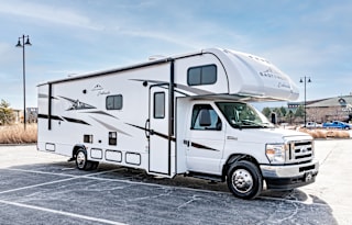 2022 EAST TO WEST Entrada 2900DS
