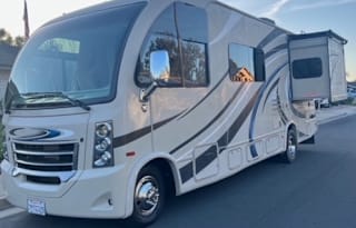2017 Thor Motor Coach Vegas 25.3