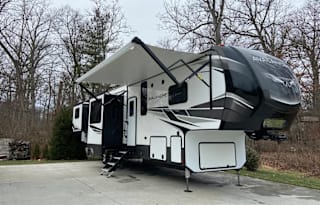 2021 Keystone RV Avalanche 375RD