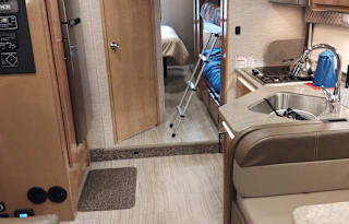 2021 Thor Motor Coach Quantum LF31