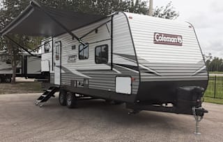 *New* 2021 Dutchmen RV Coleman Lantern