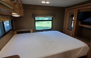 2015 Thor Motor Coach Four Winds 31E Bunkhouse