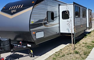 2021 F.R. Aurora 32BDS w/ Bunkhouse Travel Trailer