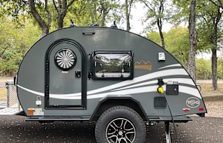 Pet Friendly Teardrop Camper with A/C and *Heater*