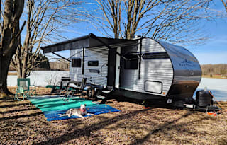 Brand New East to West Silver Lake 20KRDLE