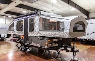 Like new Popup camper with A/C