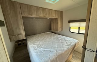 2022 Winnebago Minnie
