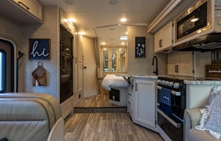 2023 Thor Motor Coach Freedom Elite 27 FE