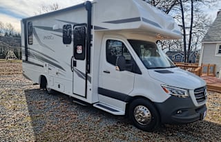 New 2025 Qwest on Mercedes Benz, 25 feet