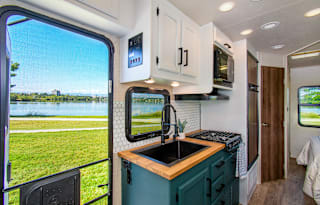 ***JUST RENOVATED RV ***  A Campers Dream!!!
