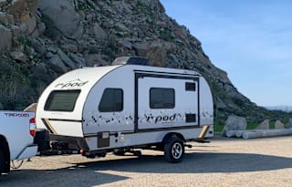 "Magpie"2021 R Pod RP-179 (PET FRIENDLY)