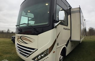 2020 Thor Motor Coach Hurricane 34J