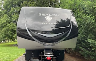 Luxury Pet Friendly RV priced to rent!!!!