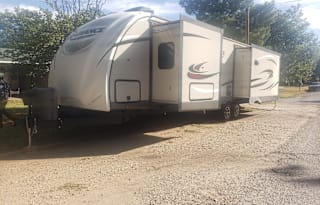 2016 Cruiser Radiance Touring R-32RESL